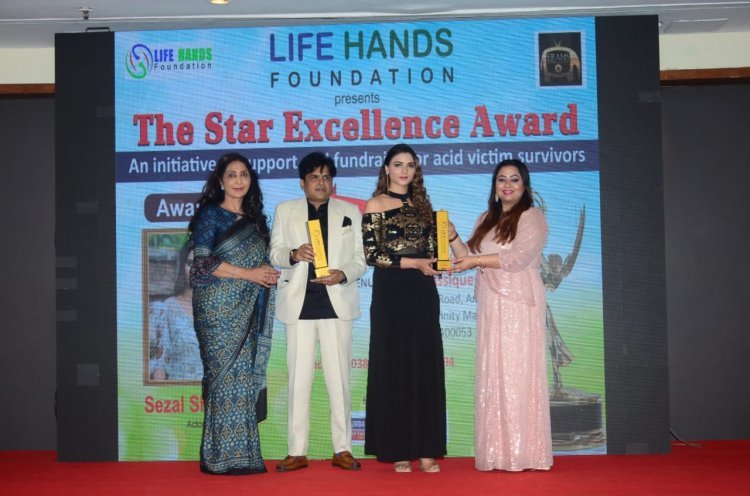 Director Chandrakant Singh and Actress Sezal Sharma received best Indian short film award for ‘Parchaaiyaan’