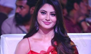Urvashi Rautela greeted with Rishabh Pant chants for the 10th time, ignores it like a queen Chiranjeevi impressed