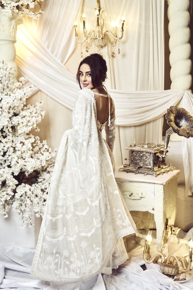 Independence Day 2023: The Spirit Of Patriotism Lies In This Tricolor Indian Outfits For Actress Seerat Kapoor