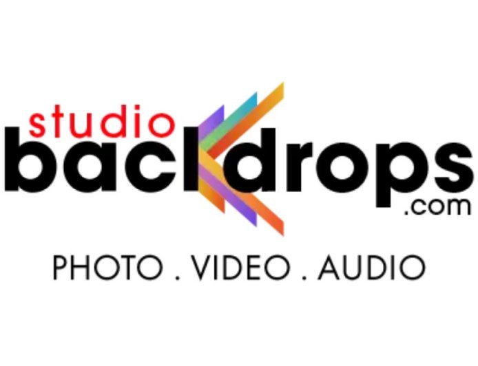 AriesX by StudioBackdrops Unveils ‘Clix’ One-Click Softbox to Simplify Studio Lighting Setup