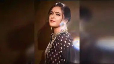 Madhurima Tuli Inspires Festive Elegance for Navratri